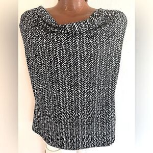 Laura Scott XL Top White & Black